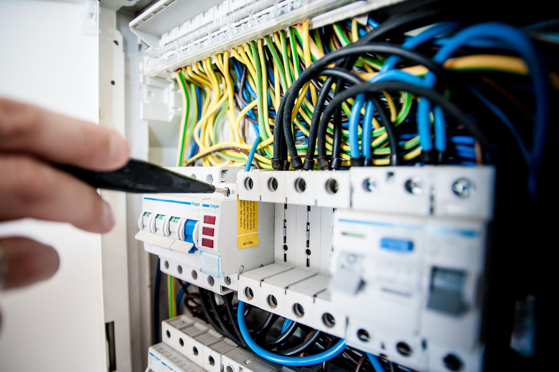 Électricien à Poissy